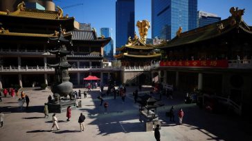 Sejumlah Perayaan Natal di Shanghai Dibatalkan Akibat COVID-19 yang Melonjak