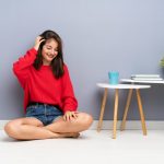 Lima Manfaat Duduk di Lantai untuk Kesehatan Tulang Belakang dan Umur Panjang