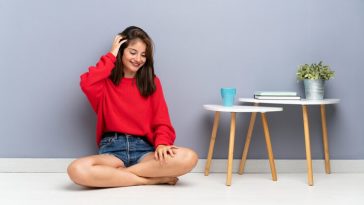 Lima Manfaat Duduk di Lantai untuk Kesehatan Tulang Belakang dan Umur Panjang