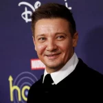 Jeremy Renner Bukan Hanya Jadi Superhero Hawkeye, Ini Rekomendasi 3 Film Lainnya