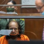 Pemeran 2.000 Film Dewasa Ini Sakit Jiwa dalam Sidang Dugaan Perkosaan 21 Wanita