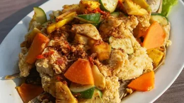 Resep Gurame Bumbu Rujak, Cocok untuk Menu Makan Malam Keluarga