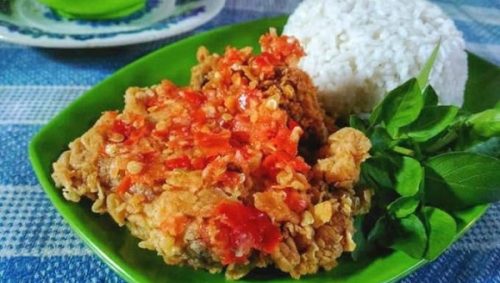 Resep Ayam Geprek yang Simpel, Pecinta Pedas Pasti Suka