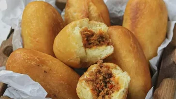 Resep Roti Goreng Isi Kari Ayam yang Gurih dan Lezat