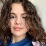 Selena Gomez Bagi Tutorial Makeup Bersiap Santai di Rumah