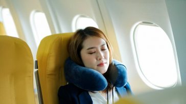 Apakah Tidur Duduk akan Menganggu Kesehatan? [Foto: ijeab/freepik]