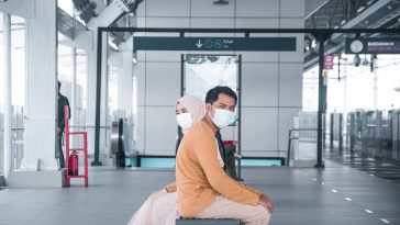 Dokter Imbau Tetap Pakai Masker saat Salat Tarawih selama Ramadan