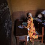 Ratusan Anak Perempuan di Iran Diracun Agar tak Masuk Sekolah