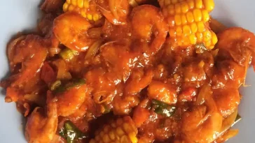 Resep Udang Saus Padang Ala Resto, Pecinta Pedas Pasti Suka!