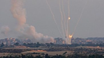 Konflik Israel Palestina: Puluhan Roket Diluncurkan ke Israel dari Lebanon, Pelakunya?