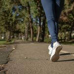 Jalan Kaki Setelah Makan Baik untuk Kesehatan, Butuh Berapa Menit?