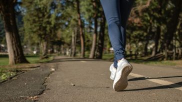 Jalan Kaki Setelah Makan Baik untuk Kesehatan, Butuh Berapa Menit?