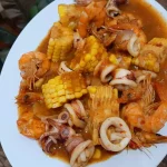 Resep dan Cara Membuat Seafood Tumpah Rumahan yang Lezat