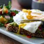 Konsumsi 5 Makanan Ini Usai Olahraga Bisa Maksimalkan Penurunan Berat Badan