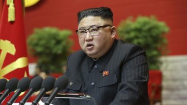 Anak Muda Korea Utara Wajib Menyebut Kim Jong Un dengan "Ayah Terhormat"