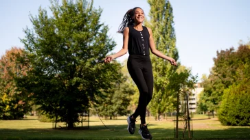 Inilah Deretan Manfaat Olahraga Lompat Tali