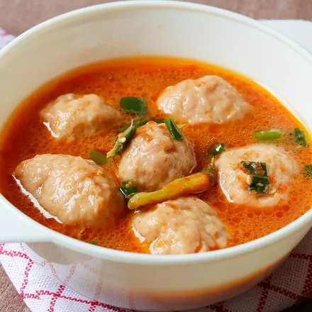 Resep Bakso Taichan Berkuah Pedas, Mudah Membuatnya!