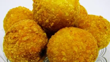 Resep Bola-bola Singkong Isi Coklat yang Lumer dan Gurih Rasanya!