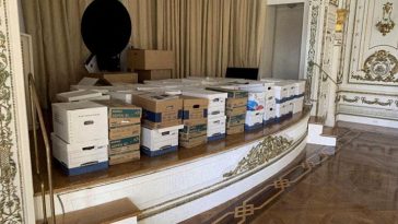 Terungkap, Donald Trump Simpan Dokumen Rahasia Pertahanan di Kamar Mandi