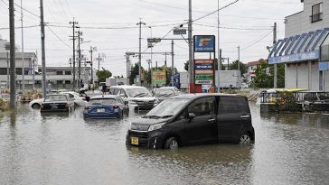 Jepang Dilanda Hujan Lebat akibat Badai Tropis Mawar