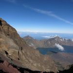 Ira Wibowo Taklukkan Gunung Rinjani, Ini 5 Selebritas yang Gemar Mendaki Gunung