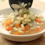 Resep Sup Ayam Makaroni Khas Amerika Ala Chef Devina Hermawan, Cepat dan Praktis!