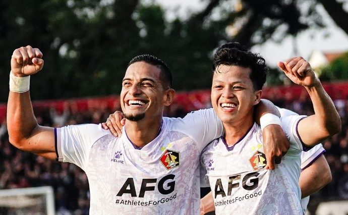 3 Fakta Laga Panas Persik Vs Arema FC diLiga 1: Pesta Gol hingga Baku Pukul di Tribune Penonton