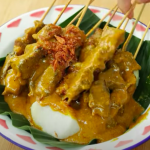 Resep Sate Padang ala Chef Devina Hermawan, Gurih Berempah!
