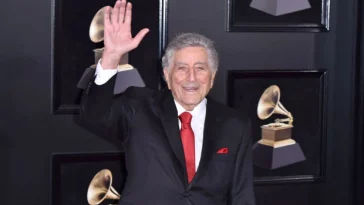 Penyanyi Legendaris Tony Bennett Meninggal Dunia di Usia 96 Tahun