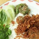 Resep Ayam Serundeng Bawang ala Chef Devina Hermawan, Cocok dengan Nasi Hangat