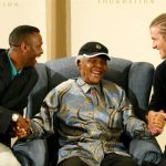 David Beckham Masih Menyesali Gaya Rambut Cornrows-nya Saat Bertemu Nelson Mandela