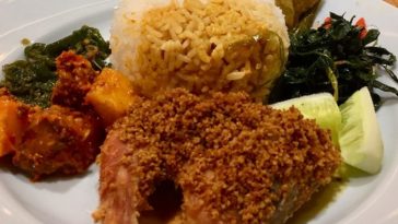 Ternyata Segini Besaran Kalori Seporsi Nasi Padang, Sudah Tahu?