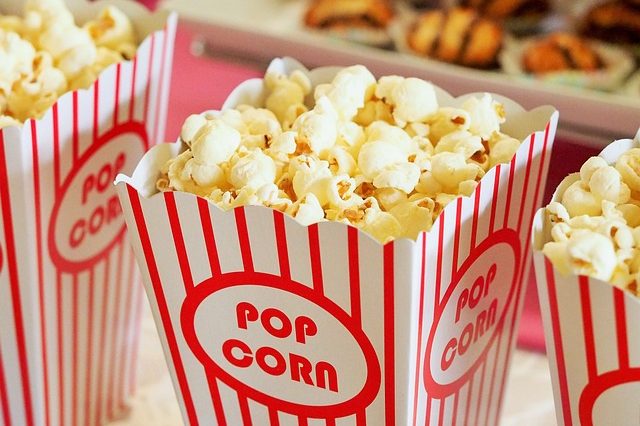 Mengapa Popcorn di Bioskop Aromanya Wangi Menggoda? Ini Sebabnya!