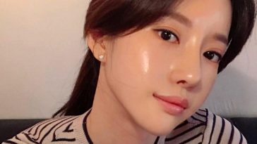 Tips Glass Skin Makeup Look, Mirip Wanita Korea