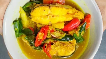Resep Ikan Patin Bumbu Kuning yang Pedas dan Segar, Menggugah Selera Makan!