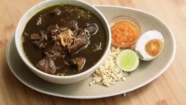 Resep Rawon Khas Jawa Timur, Kuliner Indonesia yang Dinobatkan Jadi Sup Terenak di Dunia