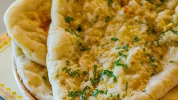 Resep Butter Garlic Naan, Salah Satu Roti Terbaik versi TasteAtlas