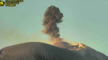 Gunung Ile Lewotolok di Lembata NTT Meletus Pagi Ini, Tinggi Kolom Abu 600 Meter