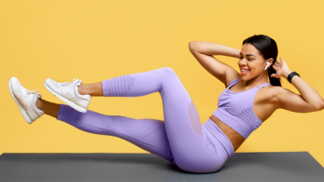 5 Olahraga Pagi untuk Hilangkan Lemak Perut, Salah Satunya Bicycle Crunches!