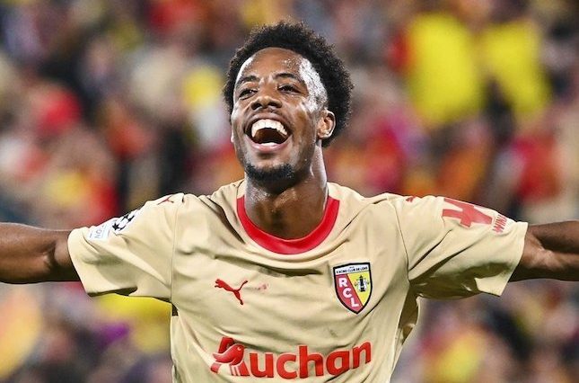 Man of the Match Lens vs Arsenal: Elye Wahi