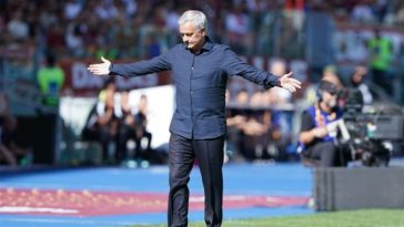 Jose Mourinho Dikartu Merah saat AS Roma Kalahkan Monza 1-0, Ini Penyebabnya!