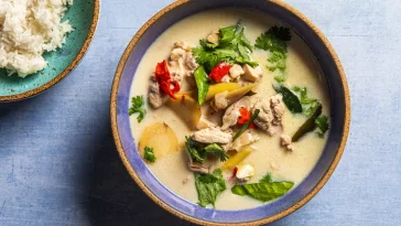 Resep Tom Kha Gai, Sup Ayam Terlezat di Dunia
