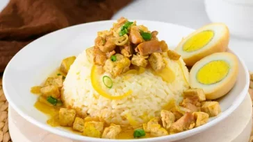 Resep Nasi Bakmoy, Pilihan Menu Sarapan yang Bikin Kenyang