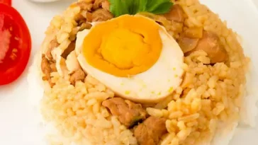 Resep Nasi Tim Ayam Telur Asin, Sarapan Mengenyangkan