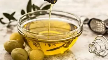 Kaya Gizi, Apakah Minyak Zaitun Bisa Langsung Diminum?