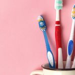 4 Cara Bersihkan Sikat Gigi agar Bebas dari Kuman
