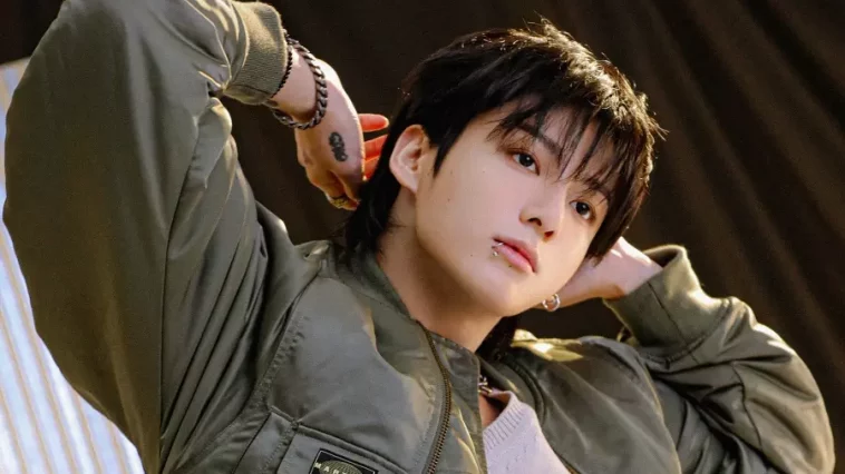 Pecahkan Rekor Lagi, Standing Next to You Jungkook BTS Masuk Top 5 Billboard Hot 100 dan Puncaki Billboard Global 200