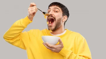 5 Tanda Tubuh Kamu Kelebihan Asupan Gula, Termasuk Terus-menerus Lapar