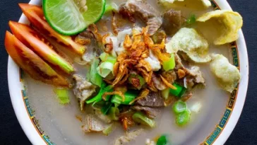 Resep Sop Kaki Kambing, Hidangan Istimewa untuk Makan Malam