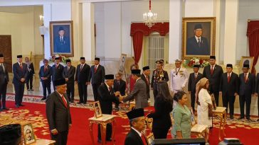Presiden Jokowi Resmi Anugerahkan 6 Tokoh Gelar Pahlawan Nasional